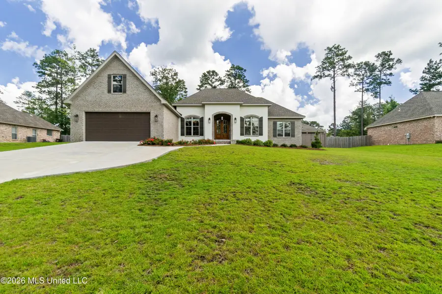 32 Carlsbad, Hattiesburg, MS 39402 - #2