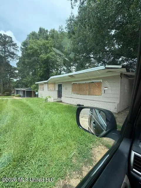 1440 W Mcdowell Road, Jackson, MS 39204