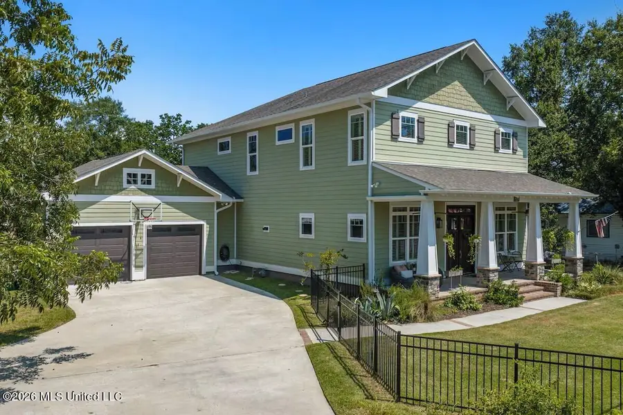 504 Dewey Avenue, Ocean Springs, MS 39564 - #3
