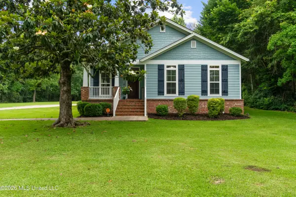 1112 N 34th Avenue, Hattiesburg, MS 39401