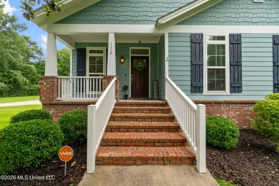 1112 N 34th Avenue, Hattiesburg, MS 39401 - #3
