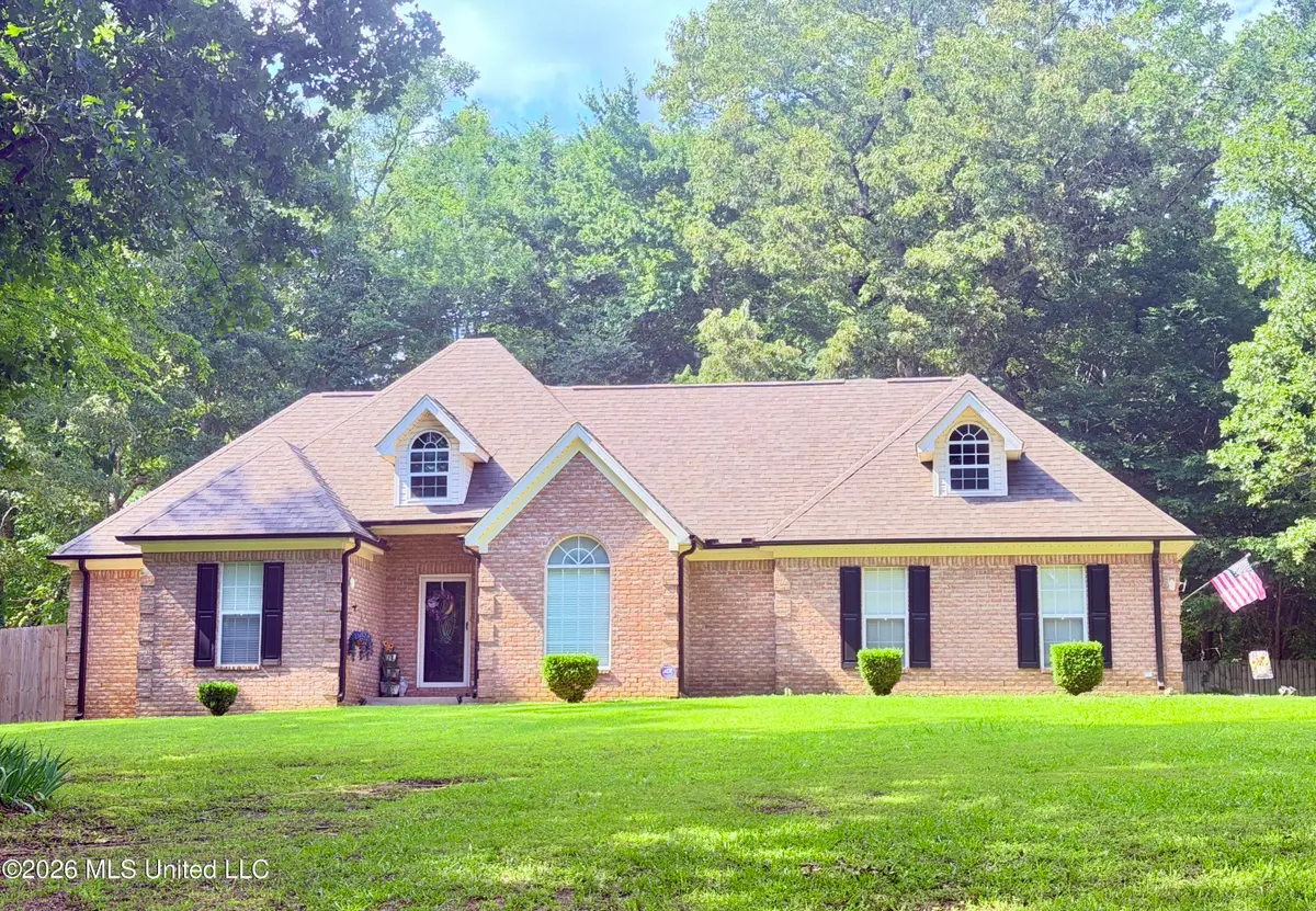 91 Cold Water Bend, Holly Springs, MS 38635 - #1