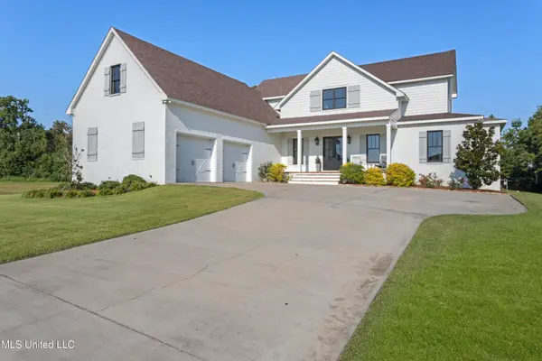 407 Goose Pointe Boulevard, Biloxi, MS 39531