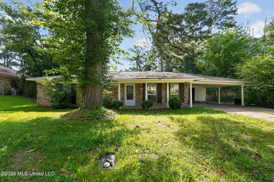 206 Valley Ridge Drive, Jackson, MS 39206 - #3