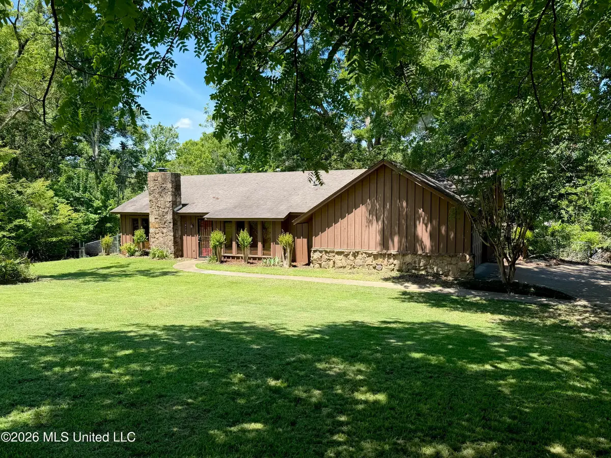 1923 Fenwood Terrace, Yazoo City, MS 39194 - #1