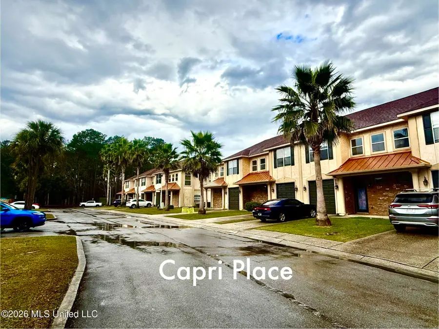 212 Capri Place, Ocean Springs, MS 39564 - #2