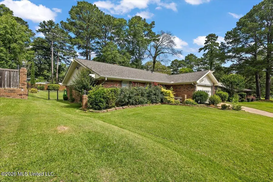 55 Sunline Drive, Brandon, MS 39042 - #2