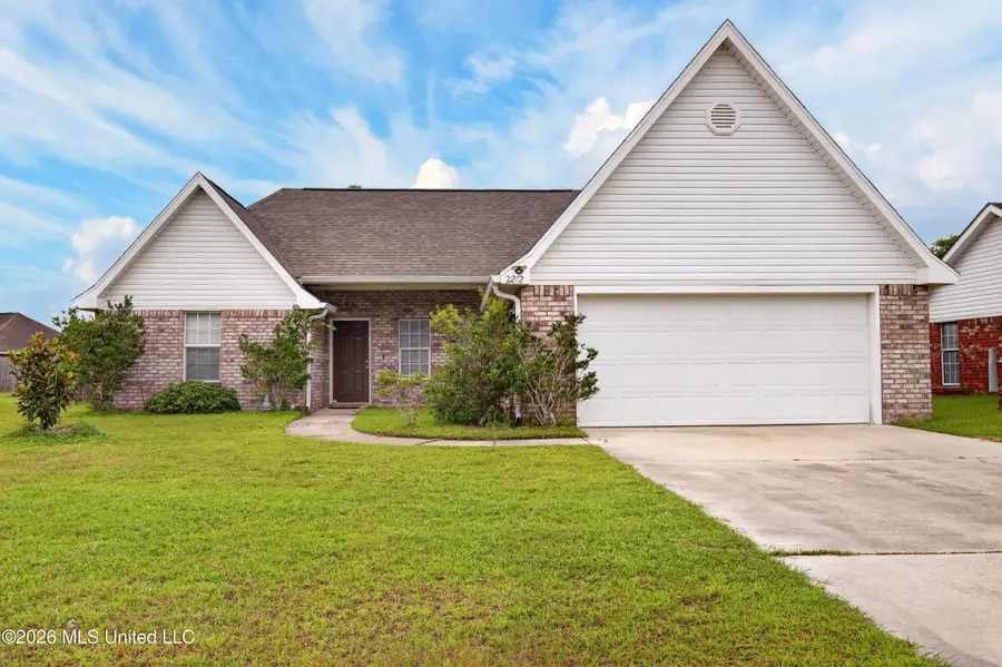 2212 Paula Circle, Ocean Springs, MS 39564 - #2