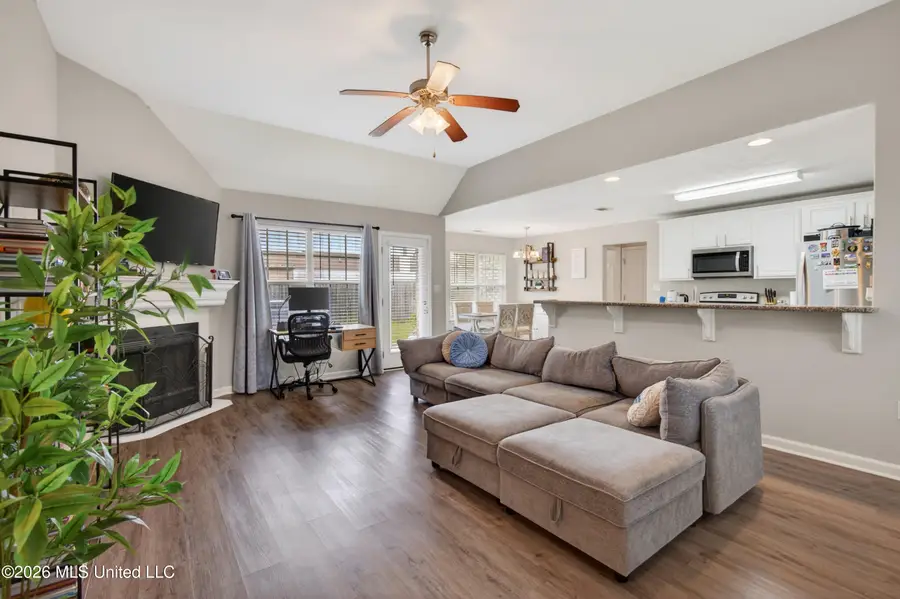 2212 Paula Circle, Ocean Springs, MS 39564 - #3