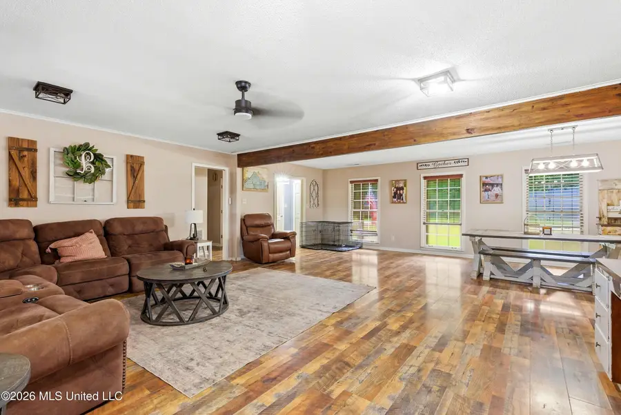 204 Porter Street, Senatobia, MS 38668 - #3