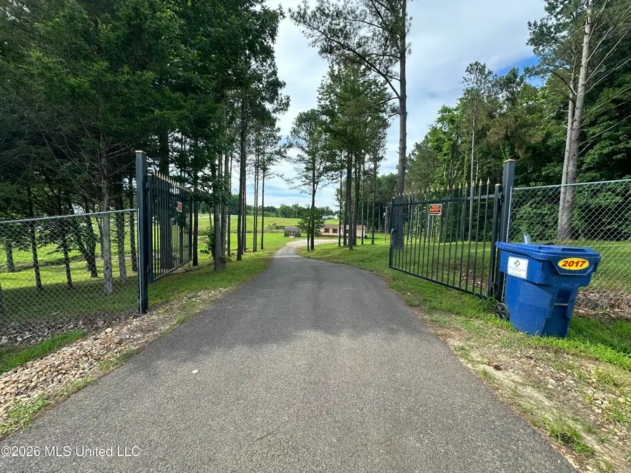552 Bennett Circle, Byhalia, MS 38611 - #2
