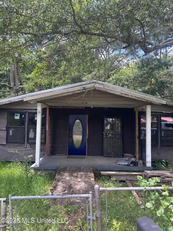 610 NW 9th Avenue, Magee, MS 39111