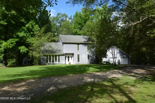 112 Tall Oaks Street, Clinton, MS 39056