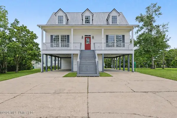 15015 Sioux Place, Kiln, MS 39556