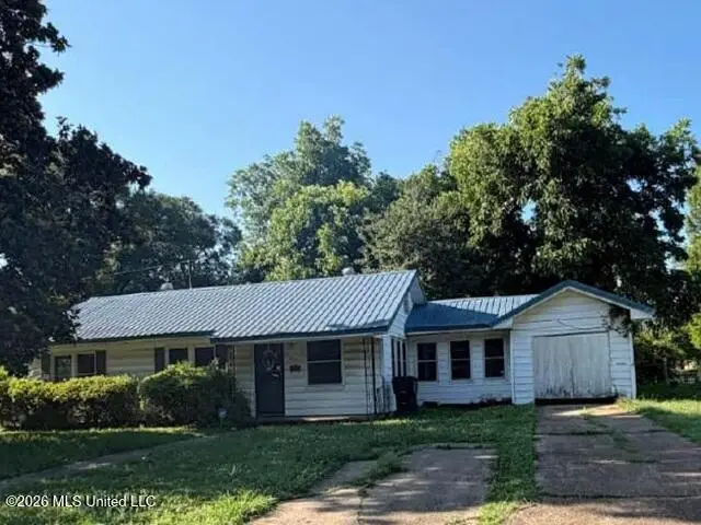 292 Ridge Avenue, Greenville, MS 38701 - #1