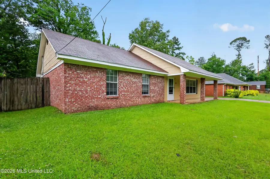 4003 W Lake Road, Jackson, MS 39212 - #2