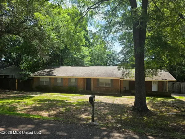 502 Lakeview Avenue, McComb, MS 39648