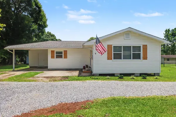 8408 Seaman Road, Ocean Springs, MS 39565