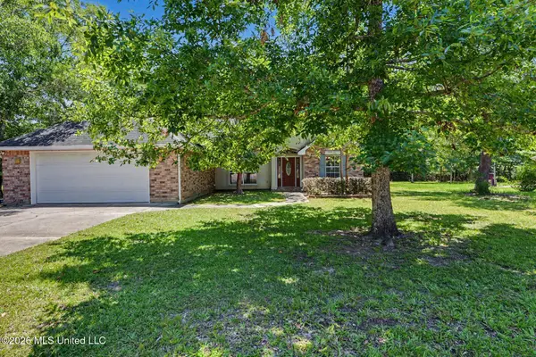 632 Kalipekona Court, Diamondhead, MS 39525