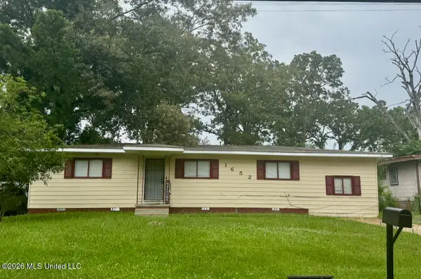 1652 Kentwood Drive, Jackson, MS 39212