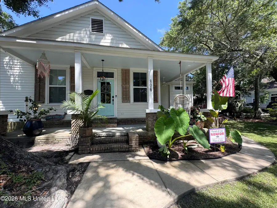 806 Buena Vista Street, Pascagoula, MS 39567 - #3