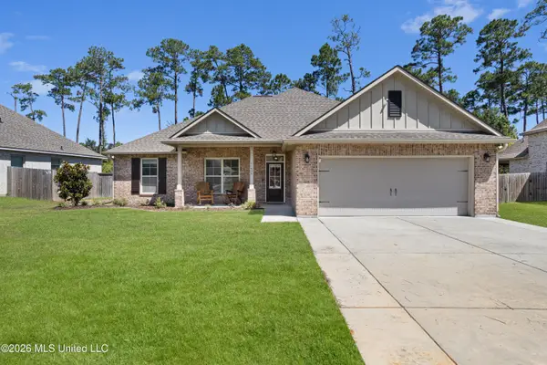 11656 Brookstone Drive, Ocean Springs, MS 39564