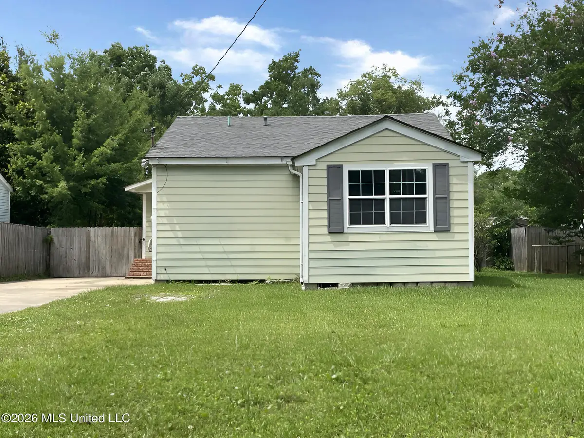 2119 Cleveland Avenue, Pascagoula, MS 39567 - #1