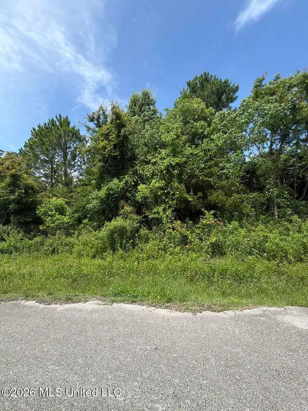 5921 M And L Road, Biloxi, MS 39532