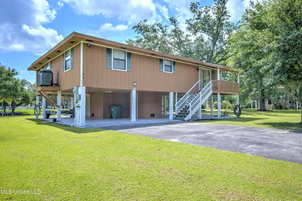 39 Harrison Road, Bay Saint Louis, MS 39520