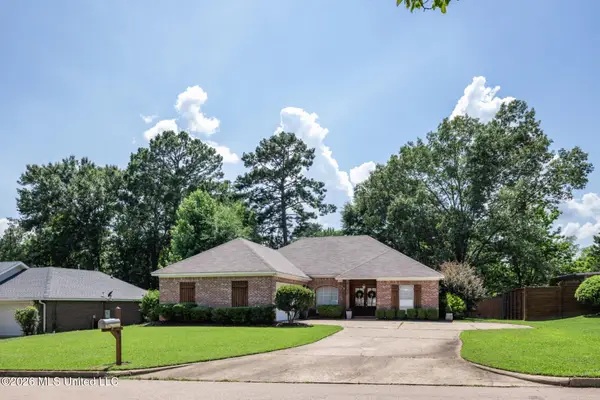 206 Pinevale Street, Brandon, MS 39047