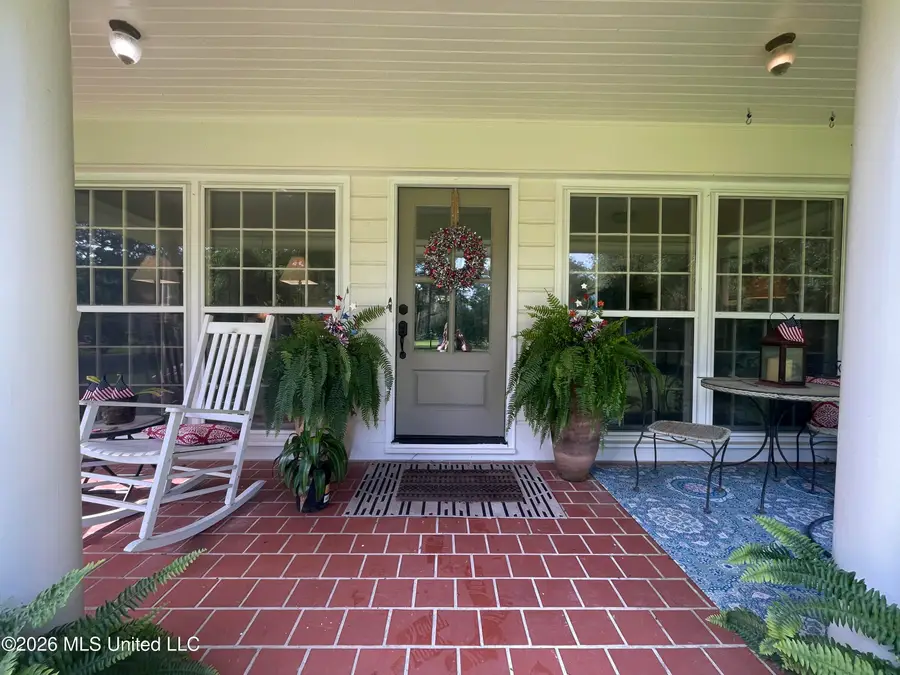 401 Pine Drive, Brookhaven, MS 39601 - #2