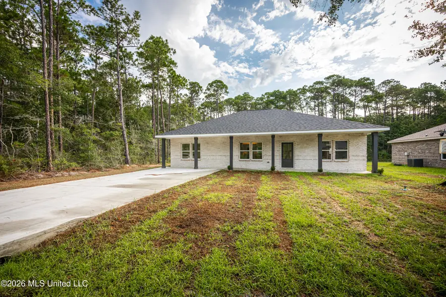628 Oak Street, Ocean Springs, MS 39564 - #2