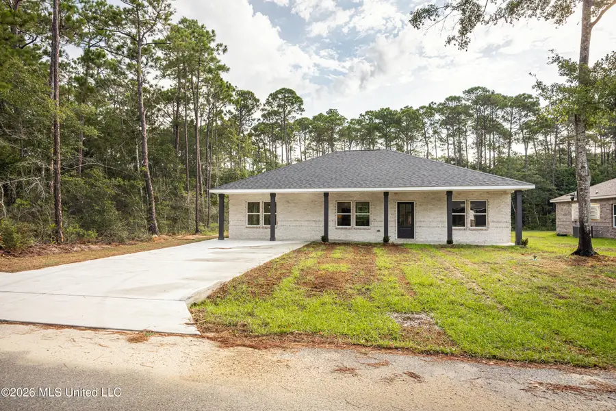 628 Oak Street, Ocean Springs, MS 39564 - #3