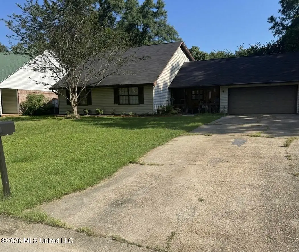 1416 E Village Parkway, Gautier, MS 39553 - #1