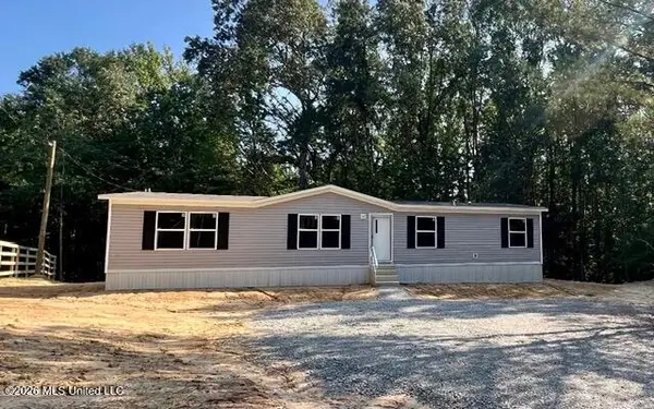 450 Old Enochs Road, Florence, MS 39073
