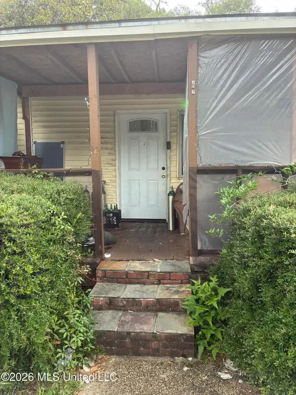 1107 Roosevelt Street, Picayune, MS 39466
