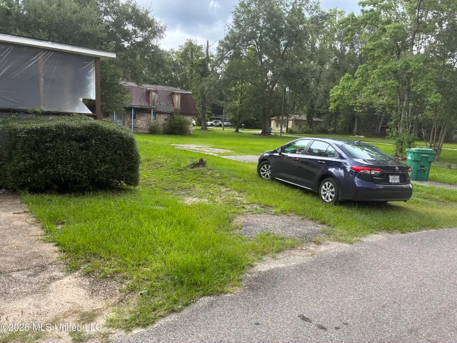 1107 Roosevelt Street, Picayune, MS 39466 - #2