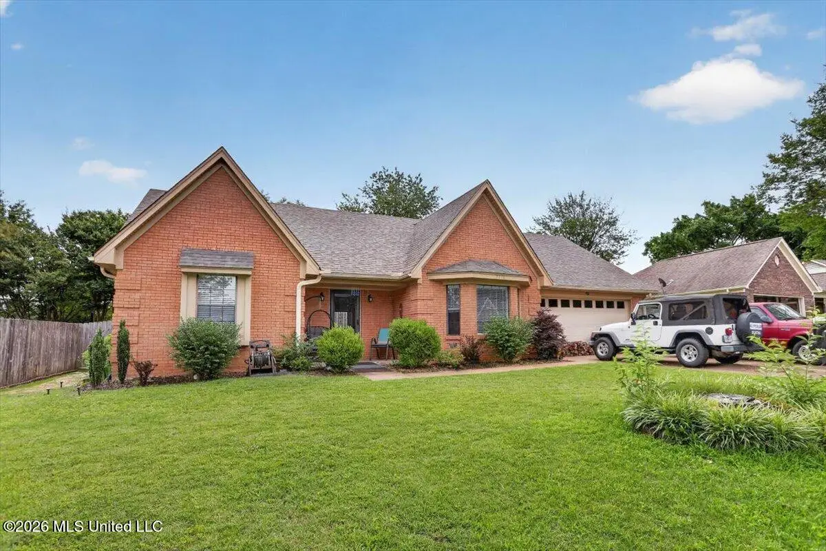 7288 Foxdale Drive, Olive Branch, MS 38654 - #1