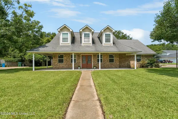 1503 Roswell Street, Pascagoula, MS 39581