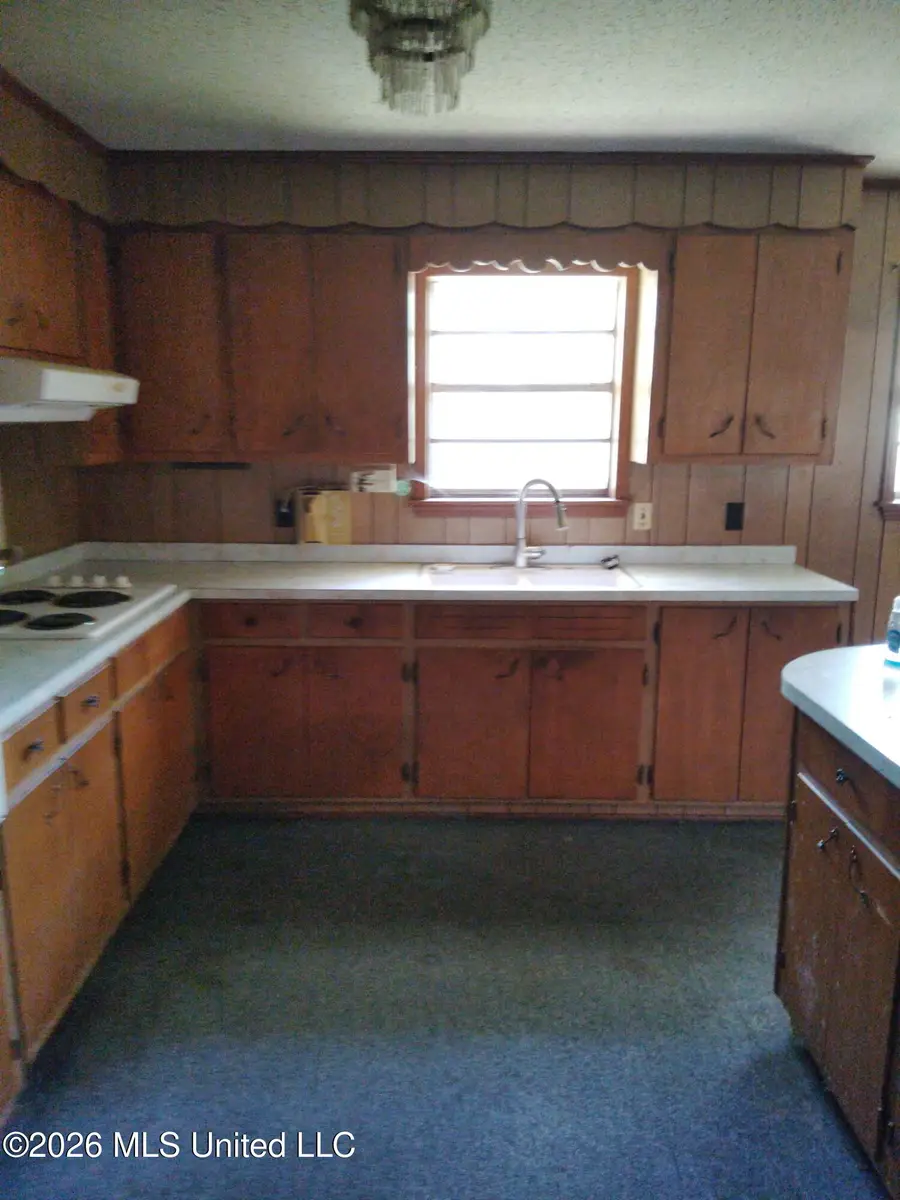 726 W Cooper Street, Ripley, MS 38663 - #3