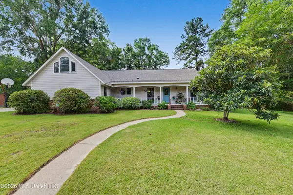 109 Penny Court, Ocean Springs, MS 39564
