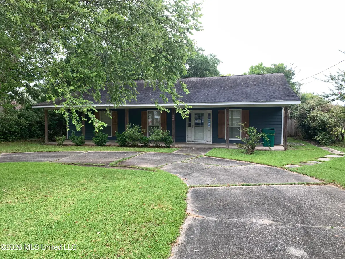 606 Beyer Drive, Bay Saint Louis, MS 39520 - #1