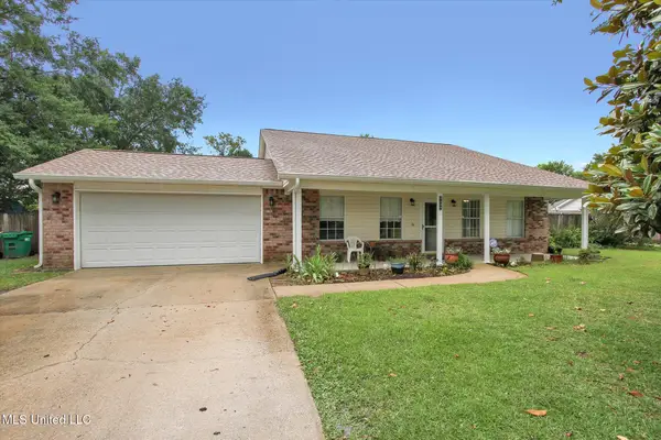 8809 Old Walnut Road, Ocean Springs, MS 39564