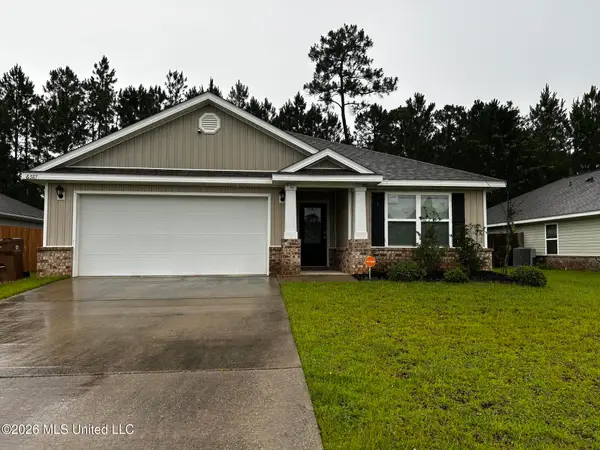 6587 Eastland Circle, Biloxi, MS 39532