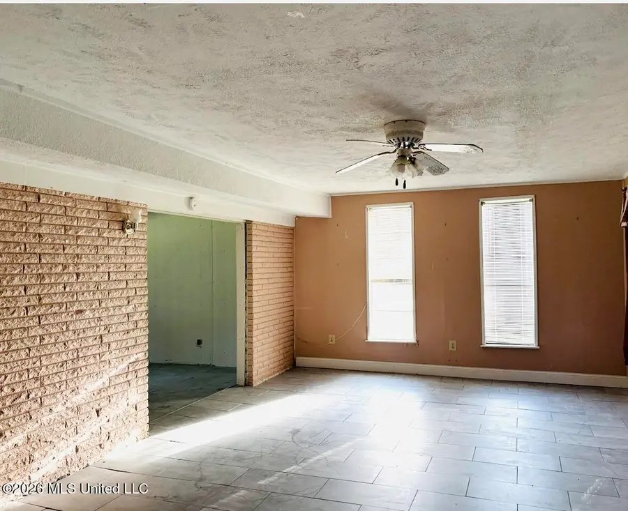 105 Strothers Drive, Vicksburg, MS 39180 - #3