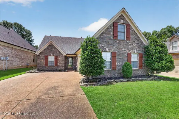 859 W Fairway Pointe Cove, Hernando, MS 38632