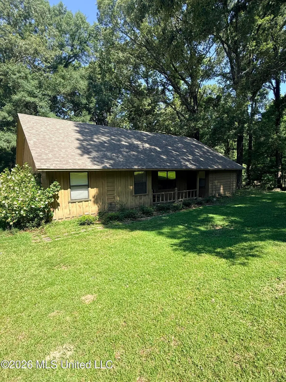 417 Silver Creek Drive, Vicksburg, MS 39180 - #1