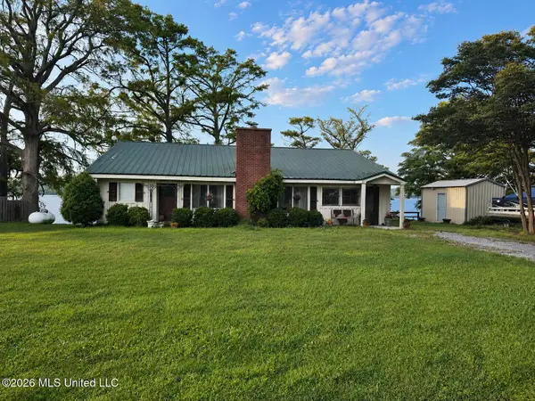 2740 Moon Lake Road, Coahoma, MS 38617