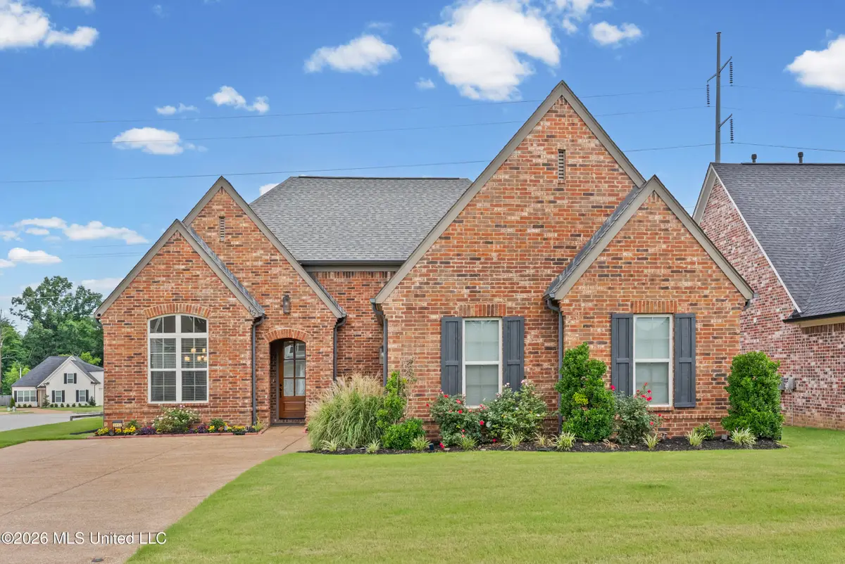3452 Kreunen Street, Nesbit, MS 38651 - #1