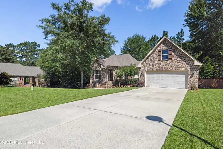 26 W Donnington Court, Hattiesburg, MS 39402 - #3
